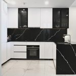 Khu vực bếp tại căn hộ The Galleria Metropole