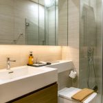 Phòng tắm tại căn hộ The Galleria Metropole