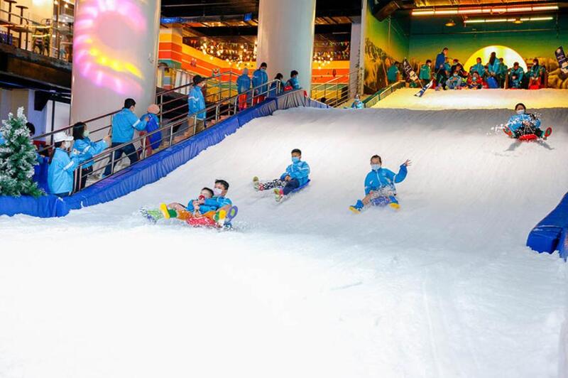 Snow Town Saigon