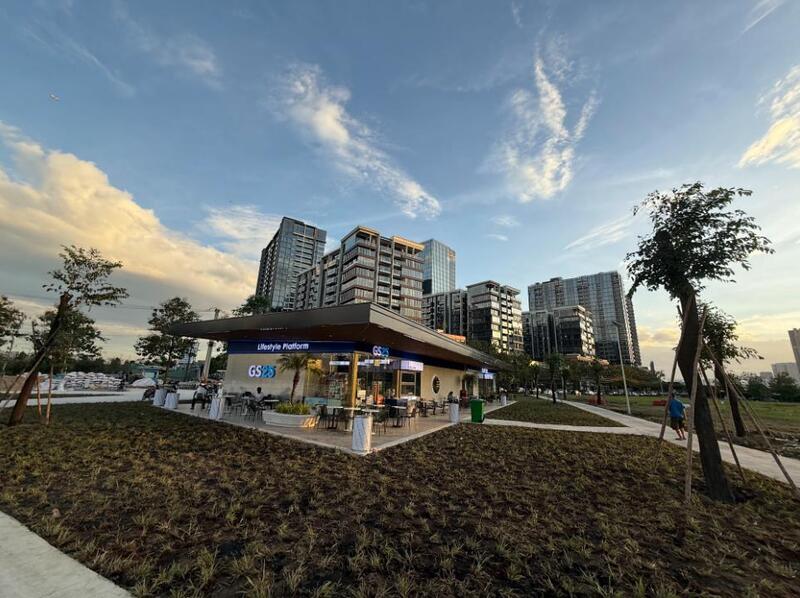 Công viên RavoPark về đêm