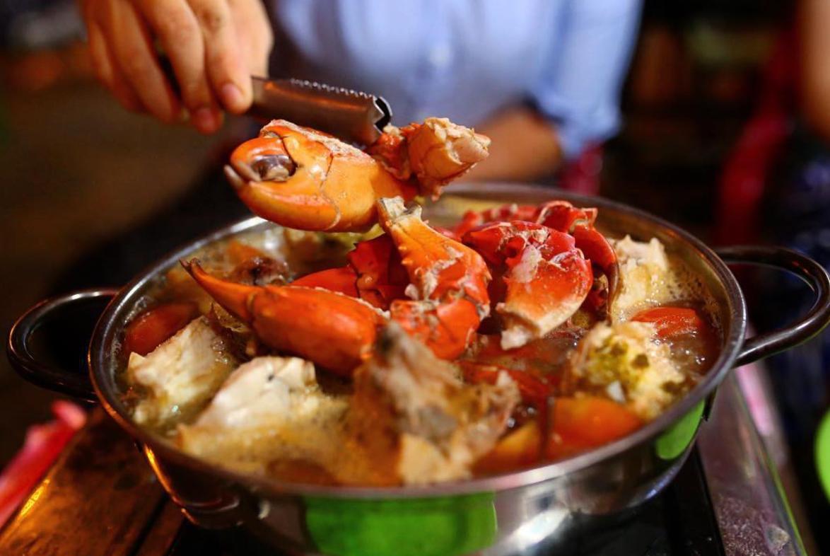Nhà hàng lẩu cua Khôi, cua ngon chắc thịt