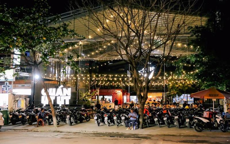 Quán Ụt Ụt - Quán ăn Quận 2 nổi tiếng, đông khách đến