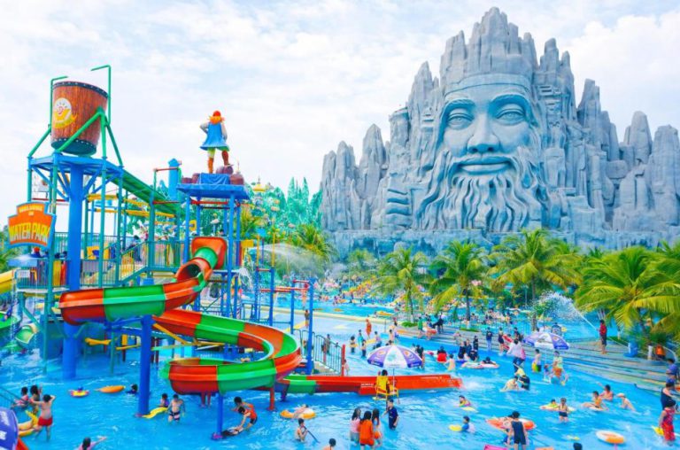 Top 12 địa điểm chơi lễ 30/4 ở TPHCM hot hit, cực kỳ thú vị